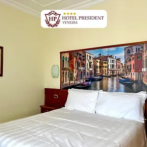 **** Hotel President Italia